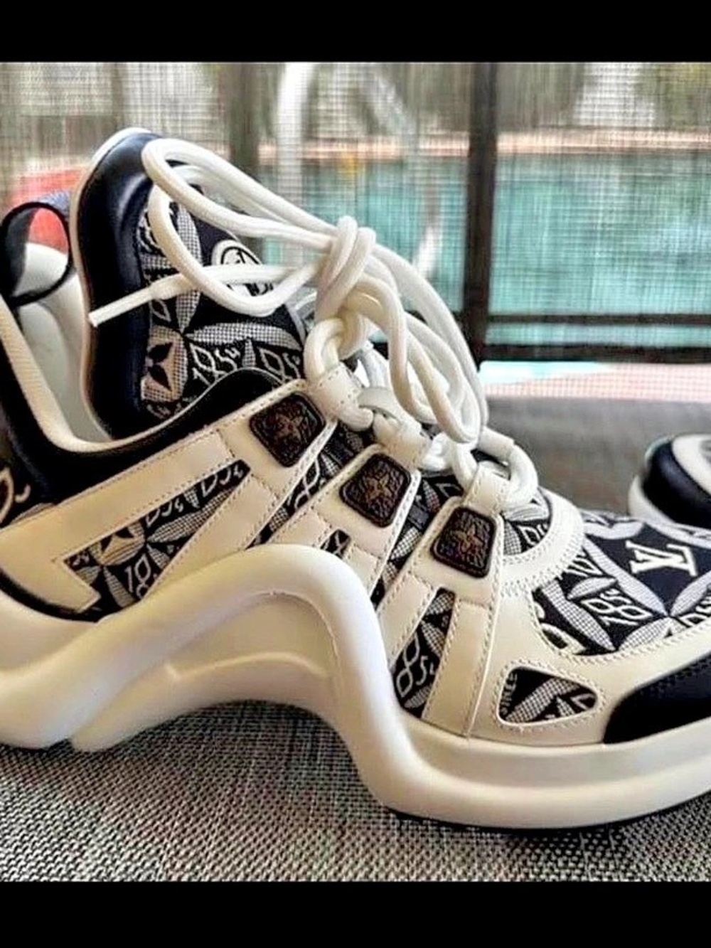 Louis Vuitton LV Archlight Sneaker White & Black
